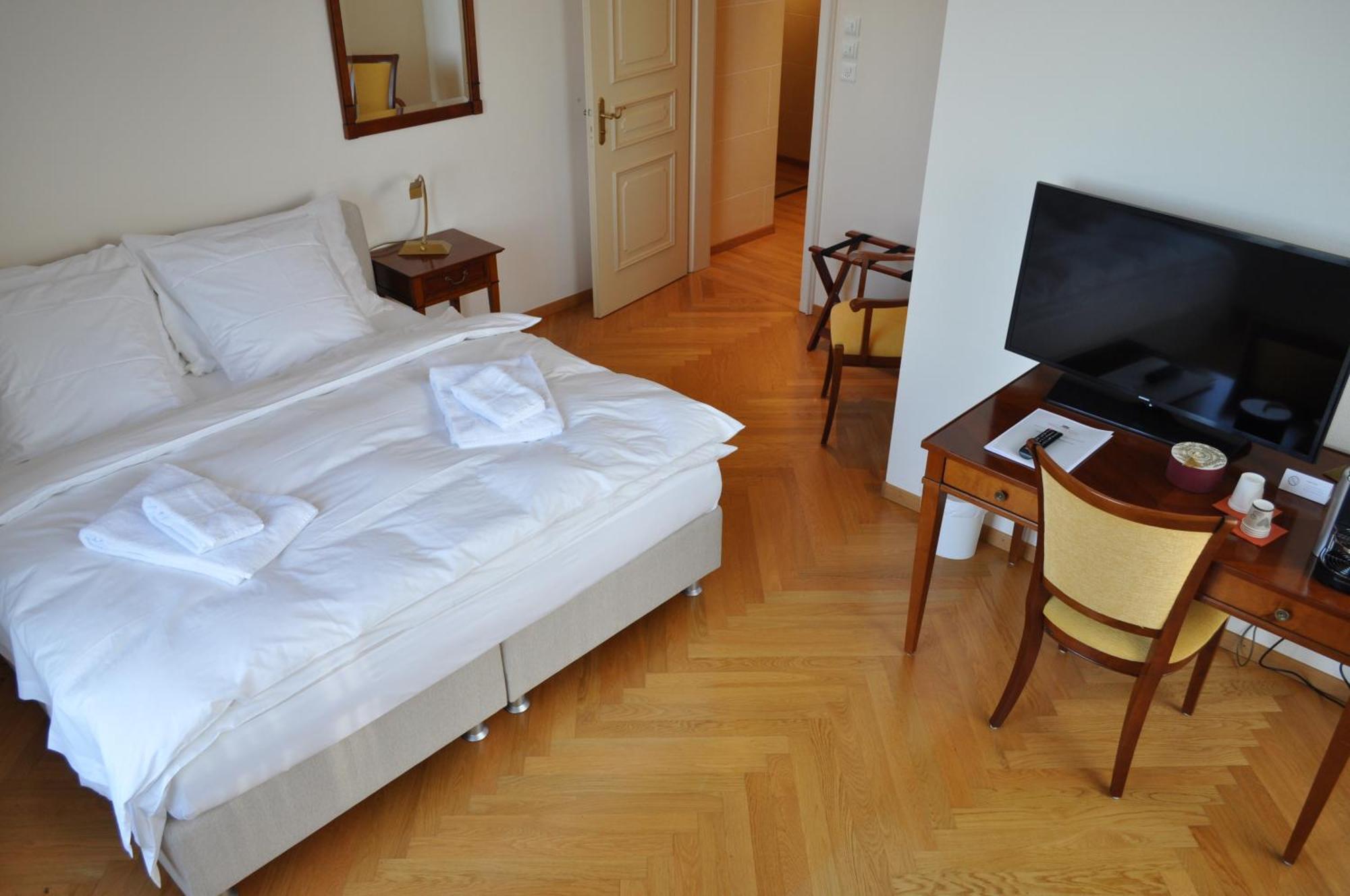 Domaine De Mont-Renaud Hotel Boncourt Bilik gambar